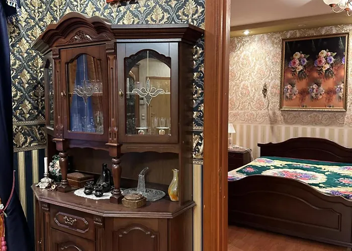 Elegant In Centre Апартаменти *