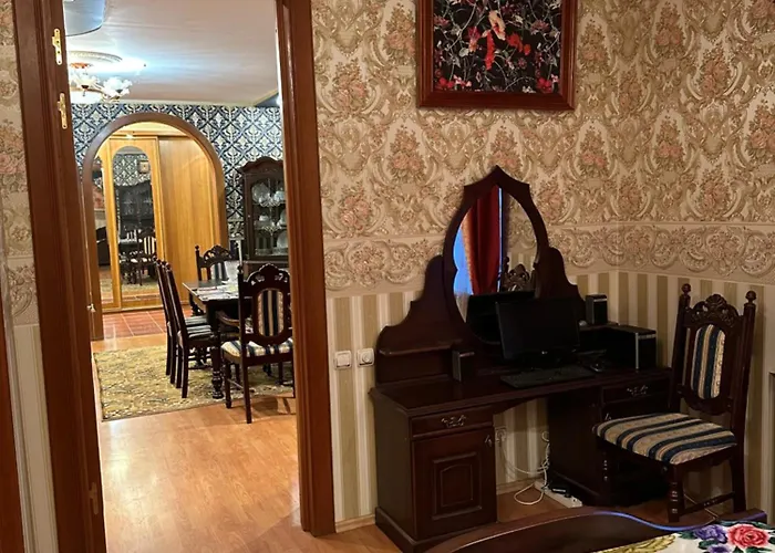 Elegant In Centre Апартаменти